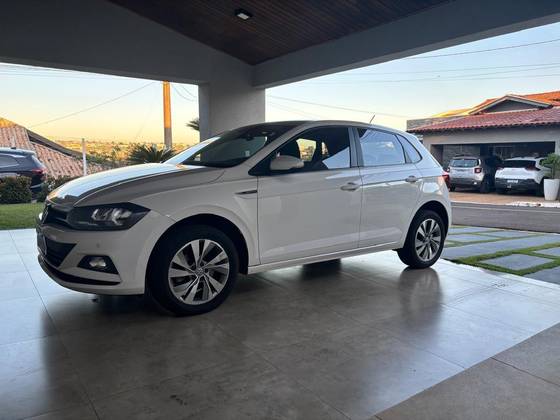VOLKSWAGEN POLO 1.0 200 TSI COMFORTLINE AUTOMÁTICO VOLKSWAGEN POLO 1.0 200 TSI COMFORTLINE AUTOMÁTICO